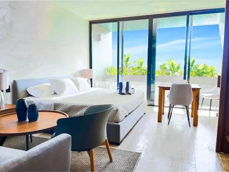 Estudio Centrico Entre Av. 10 Y 5Ta Av. Playa del Carmen 0*,